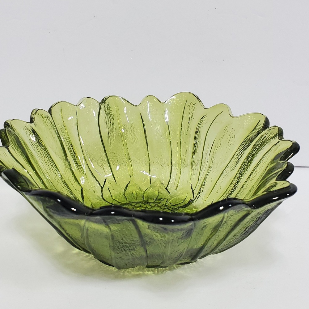 VTG Indiana Glass Avacado Green Sunflower Lily Pons Bowl Fruit Candy Dish